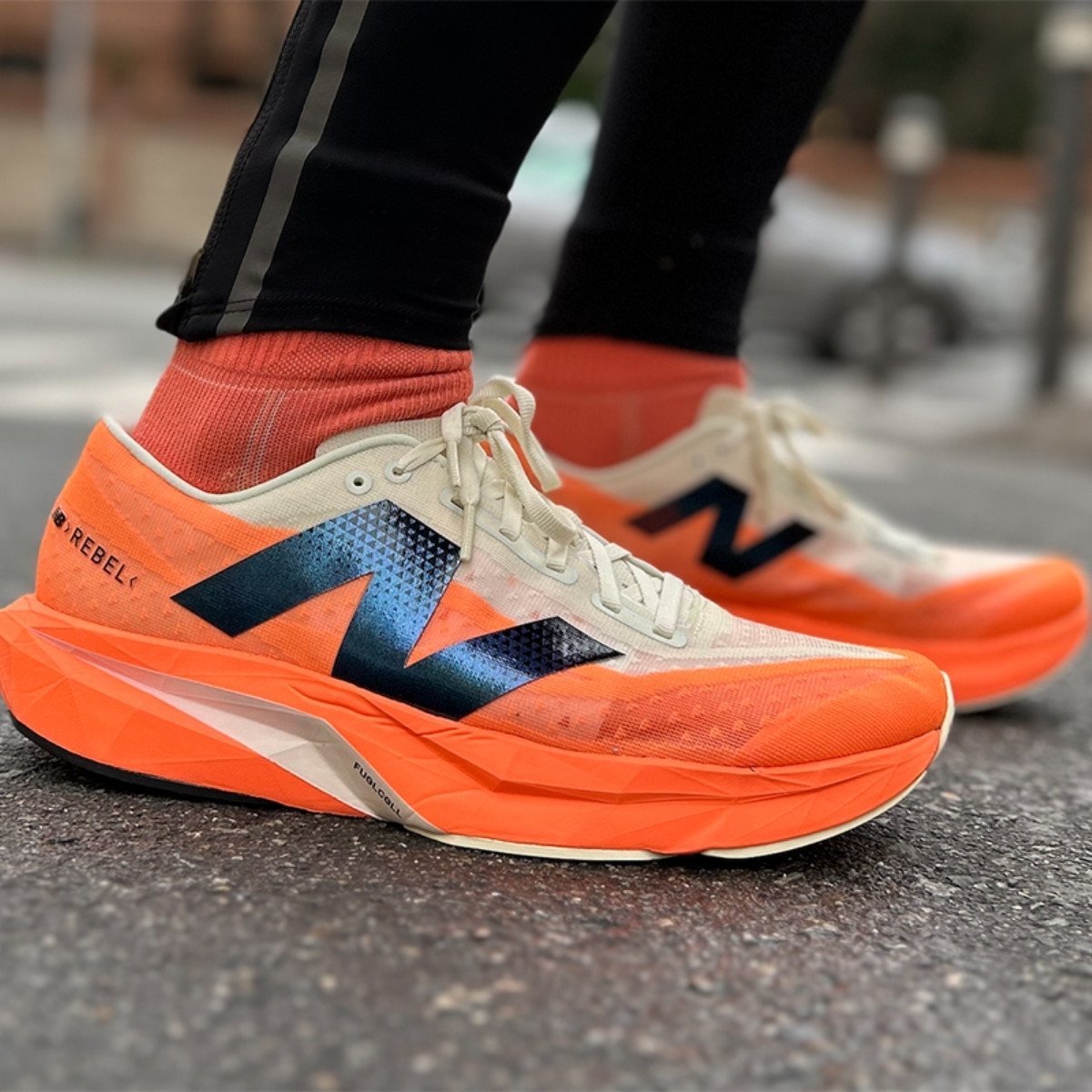 Tênis Masculino Fuelcell Rebel V4 New Balance Corrida - Laranja