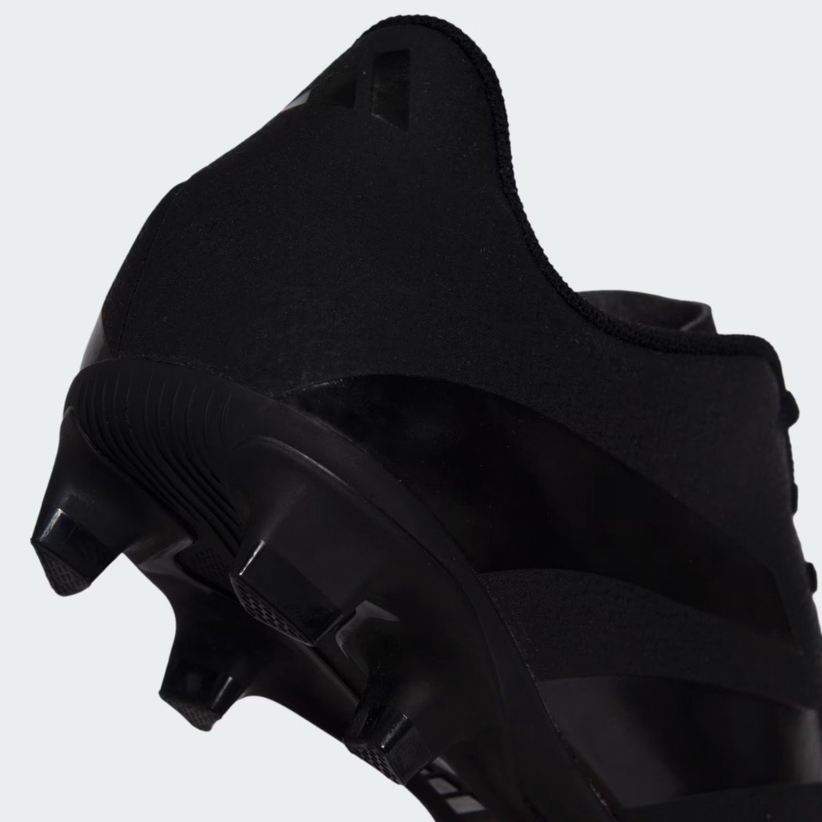 Chuteira Masculina Predator Ess 25 Campo FG Adidas - KellesNet