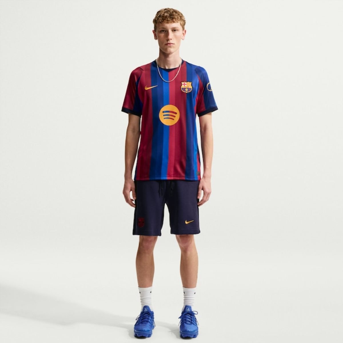NIKE - II1872-683